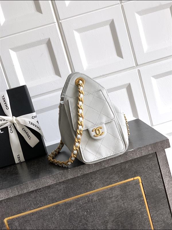 2026127215145969 600